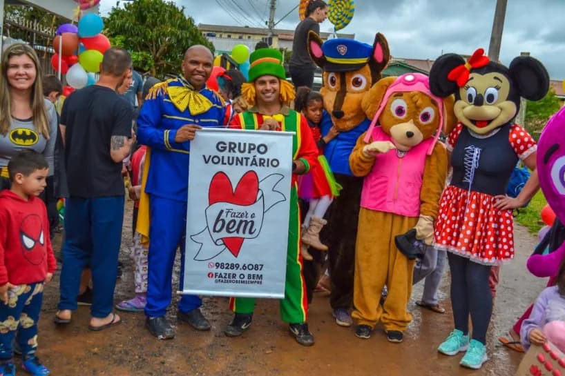 Criança, família ou personagem da Fazer o Bem